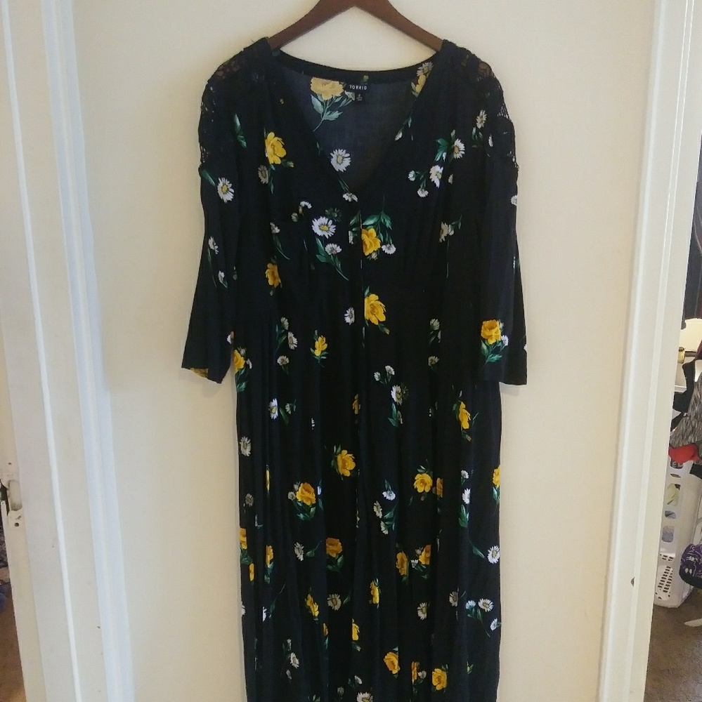 Torrid floral maxi dress